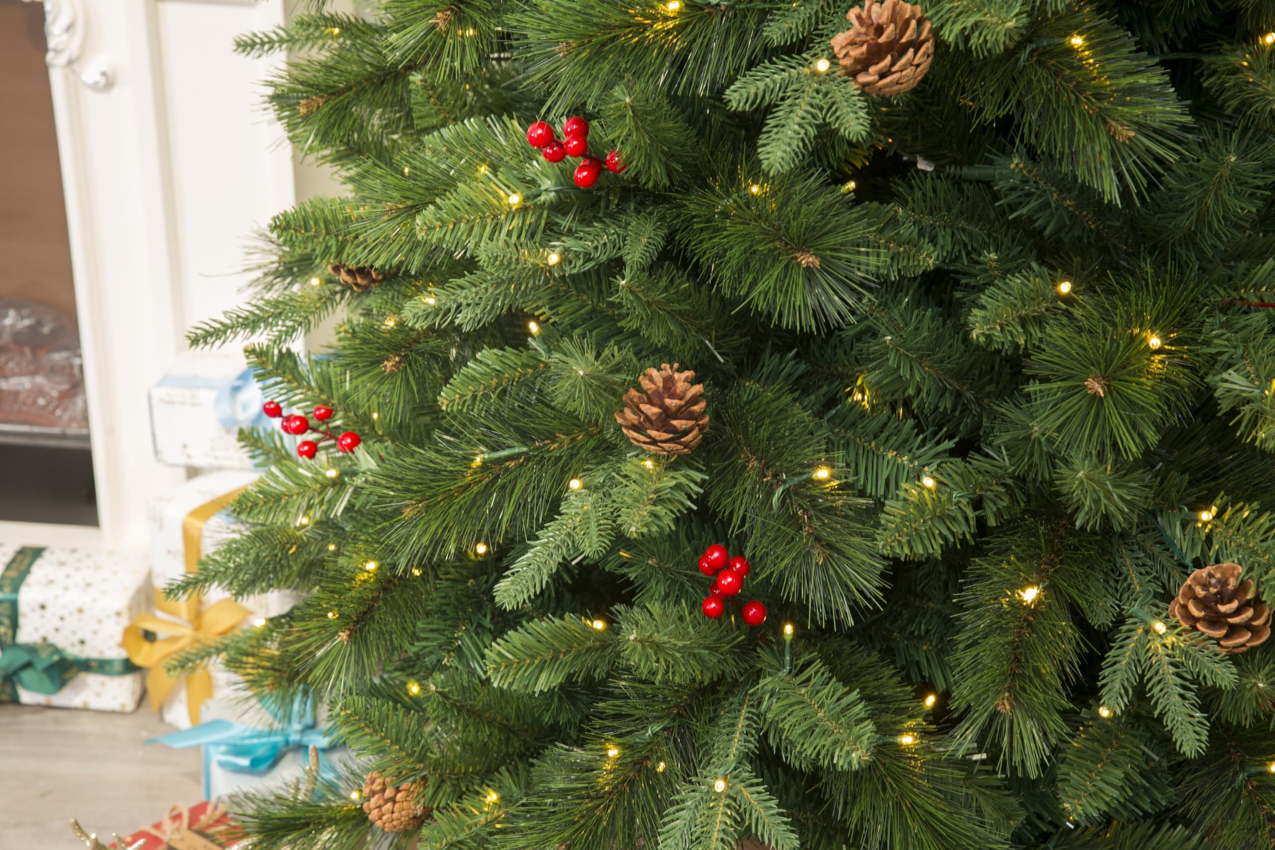 Slim Scotch Pine Christmas Tree Pre-lit