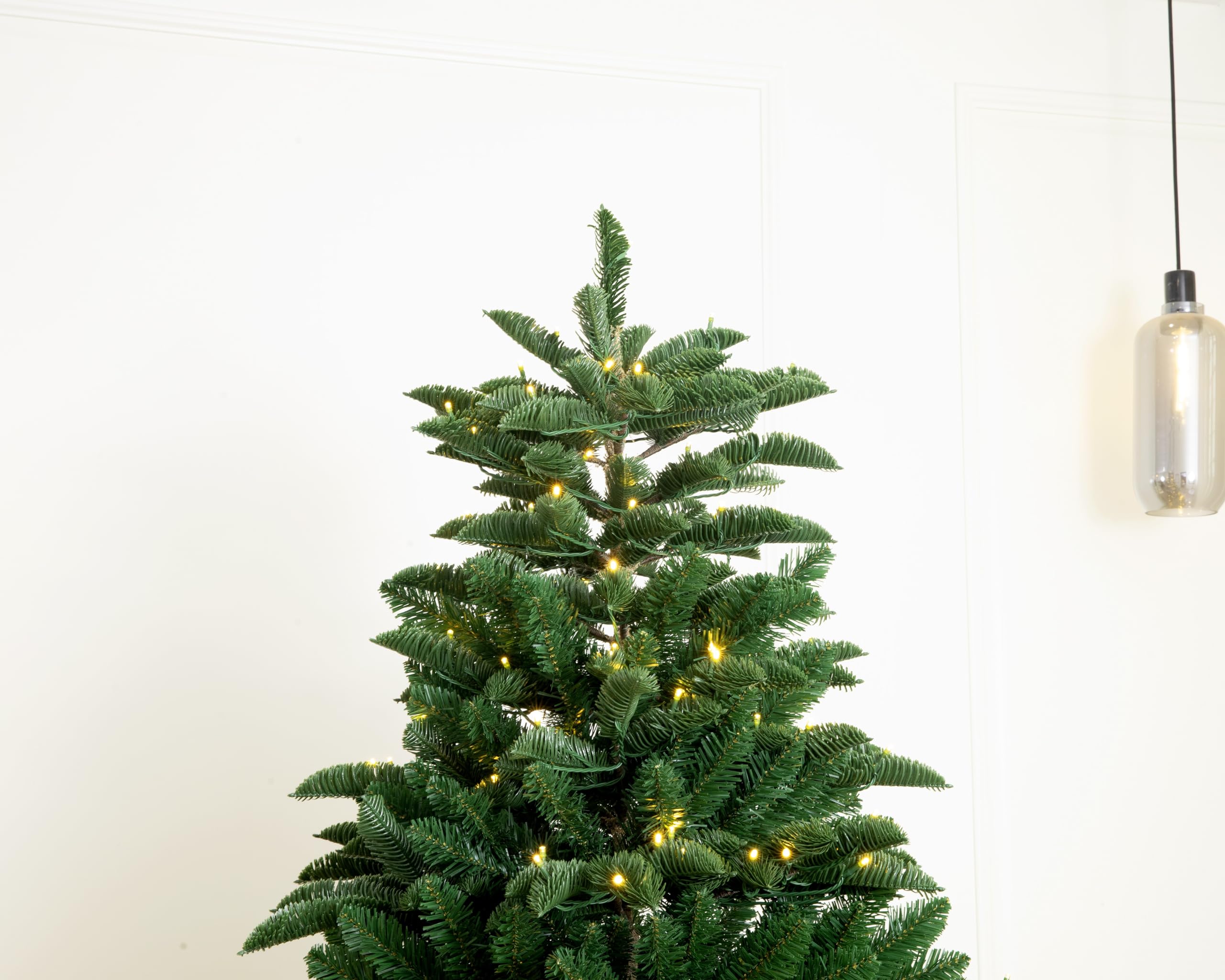 Appalachian Mountain Fraser Fir Artificial Christmas Tree (5ft Prelit)