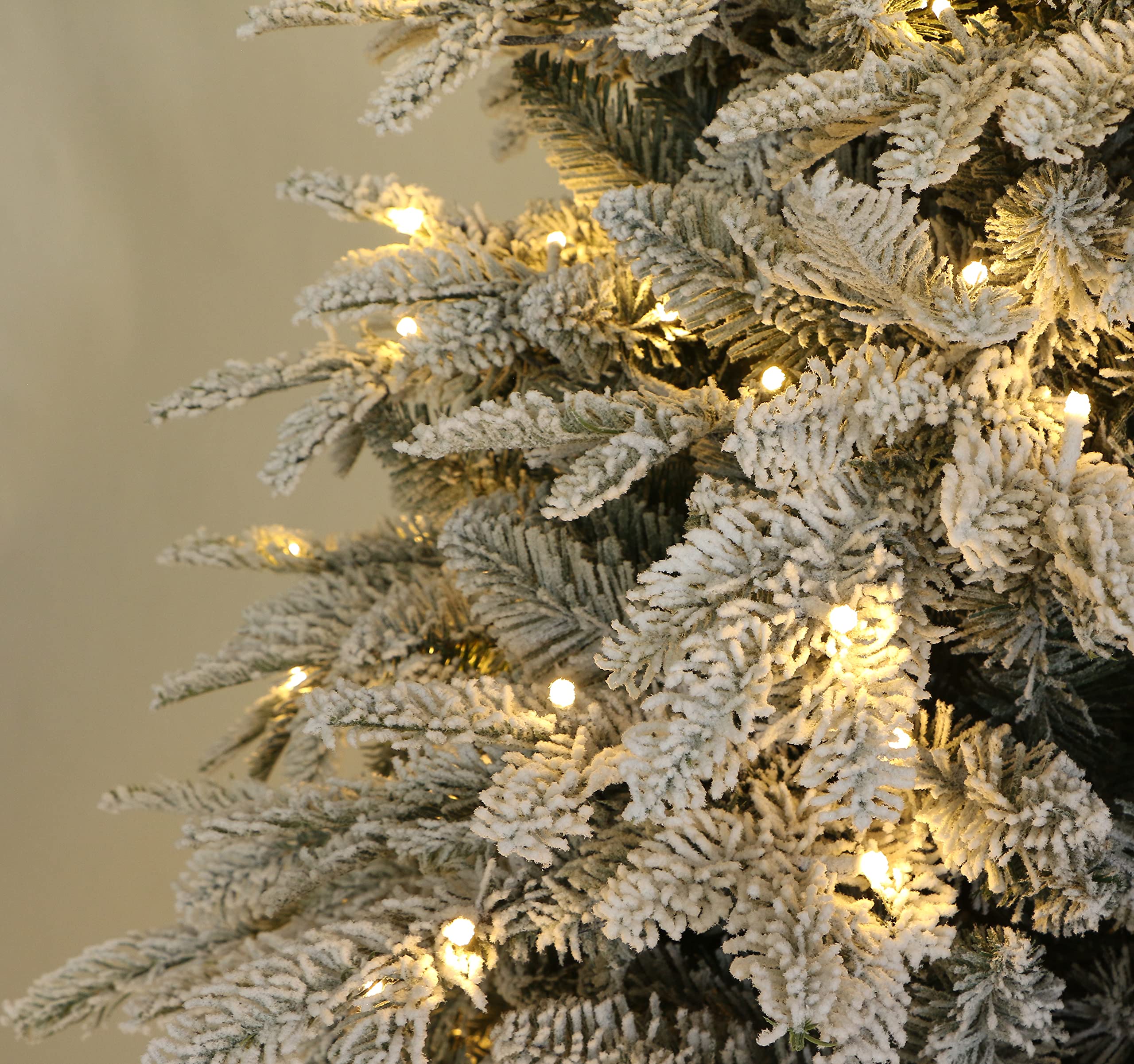 6Ft Deep Forest Snow Spruce Pre-lit Christmas Tree (6ft Pre-lit)