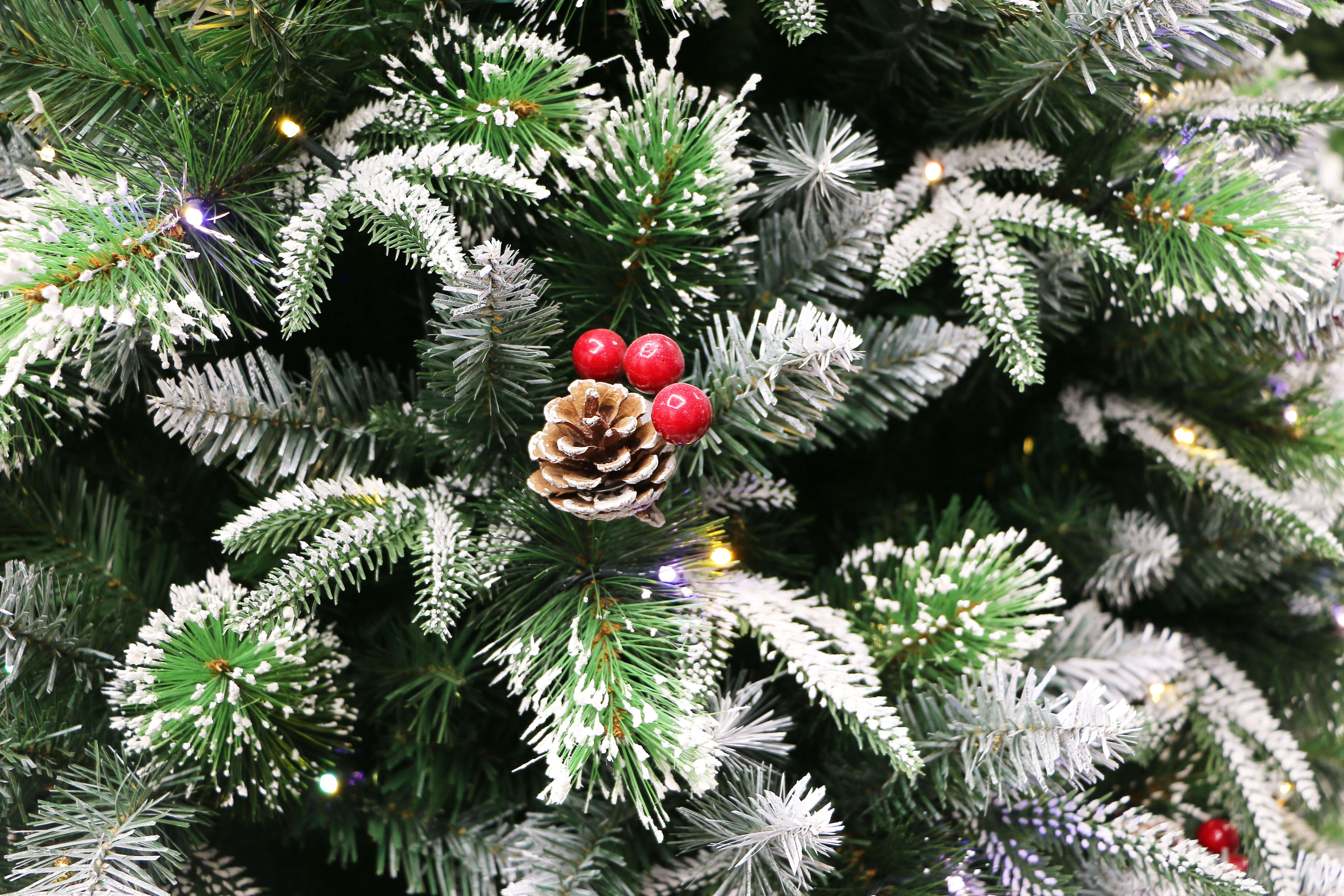 Super Dual Frosted Pine Christmas Tree